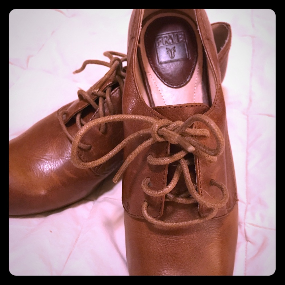 Frye Lois Oxford leather pumps